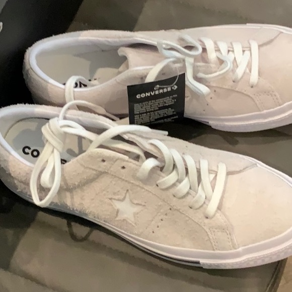 NWT BRAND NEW IN BOX CONVERSE SHOES ASSORTED SIZES - Picture 2 of 7